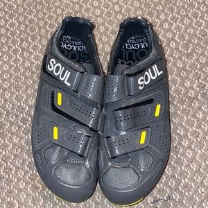 NWOT SoulCycle spin shoes